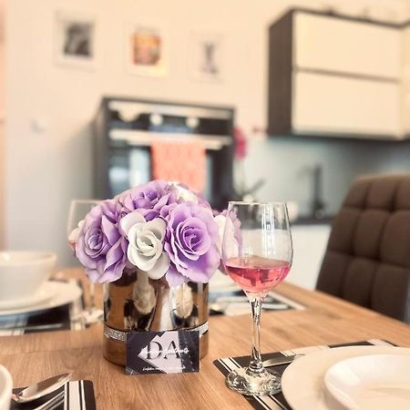 Downtownapartments Andy Air-Conditioned, Underground Parking Available Rzeszów Esterno foto